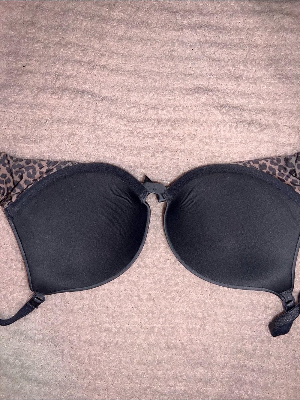 Victoria's Secret Grey Bra with Leopard Side Panels - Picture 2 of 4